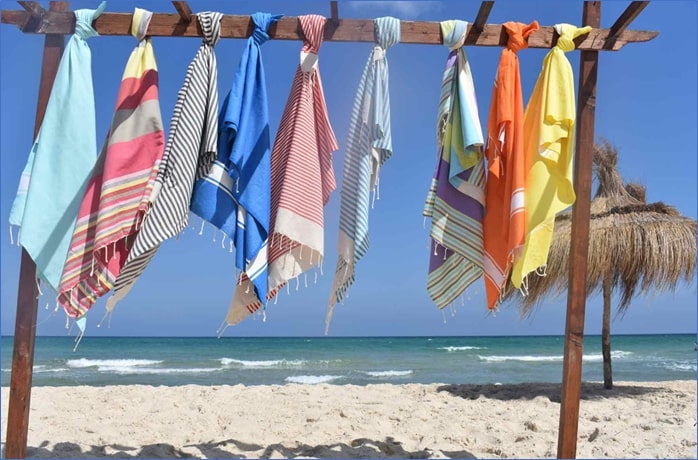 modern-beach-towels-uk